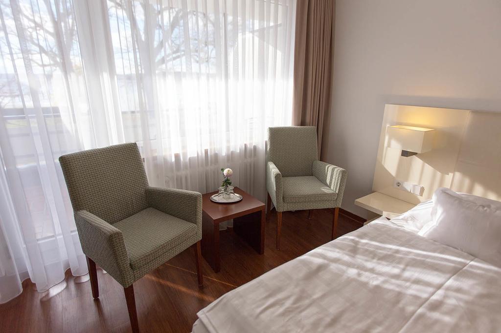 Hotel Seepark Garni Uberlingen Exterior foto