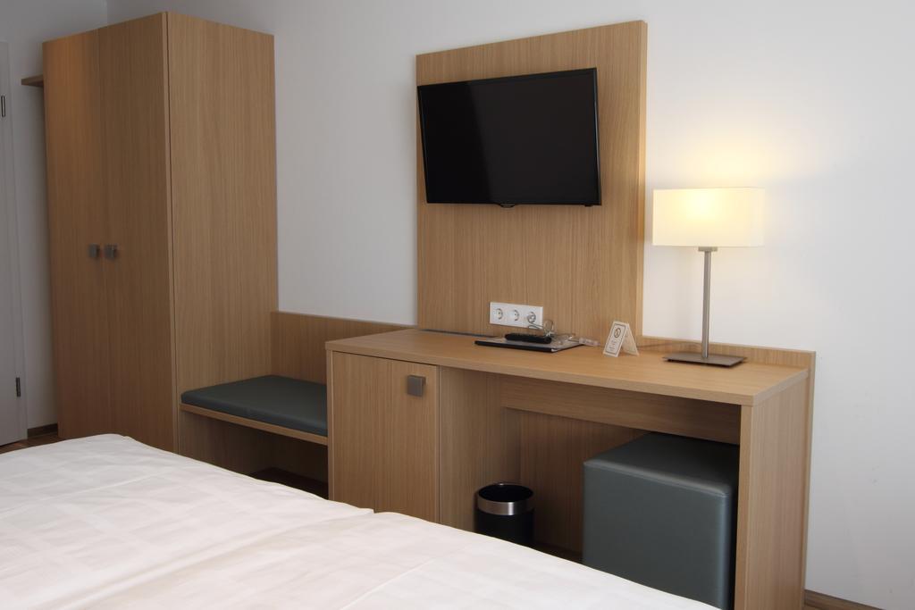 Hotel Seepark Garni Uberlingen Exterior foto