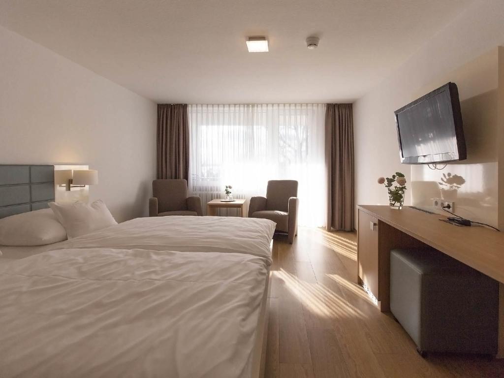 Hotel Seepark Garni Uberlingen Exterior foto