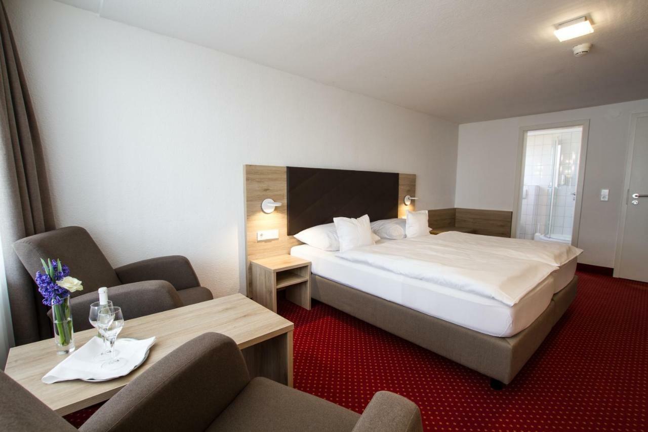 Hotel Seepark Garni Uberlingen Exterior foto